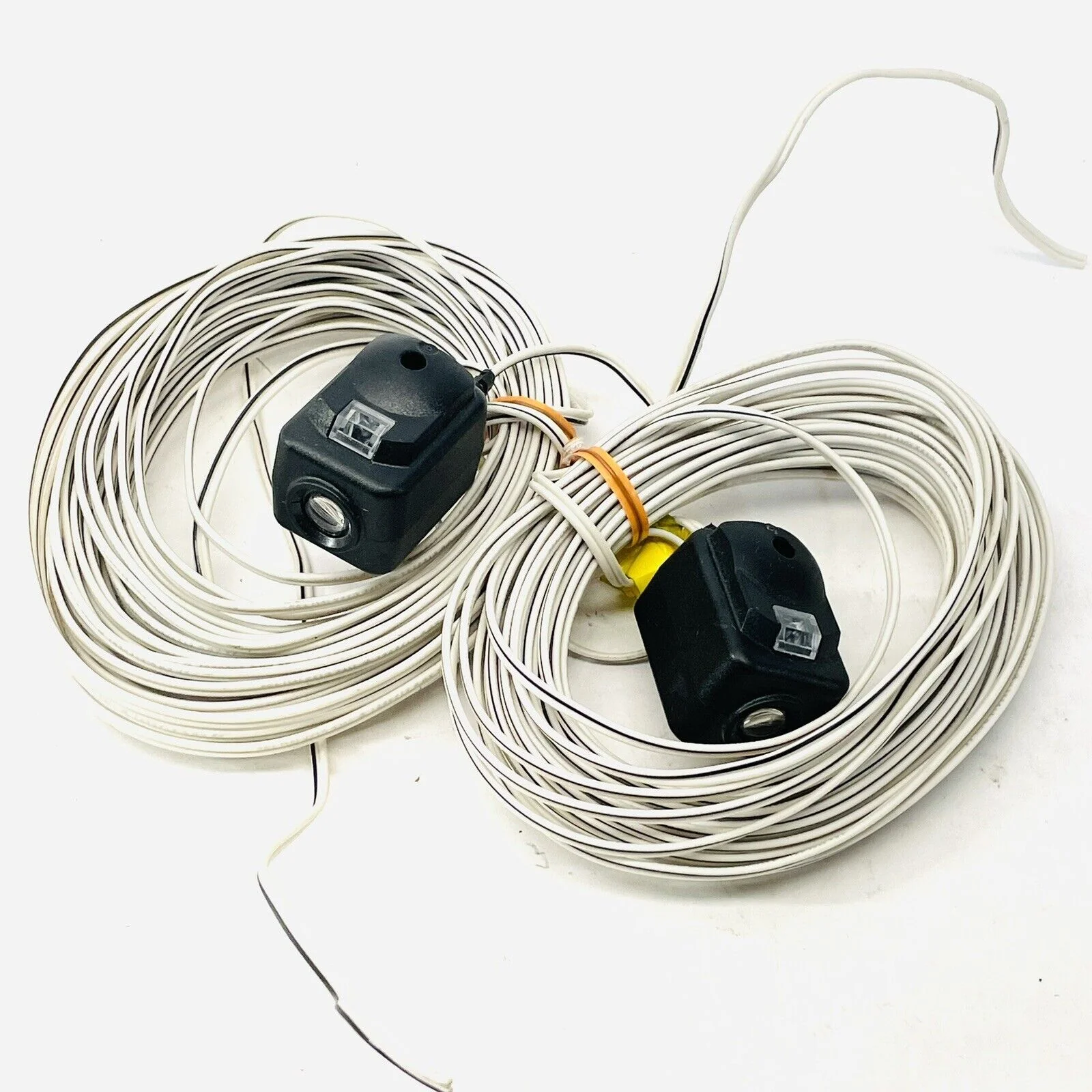 LiftMaster 041-0136 / 41A5034 Safety Sensor Replacement Kit - Image 3